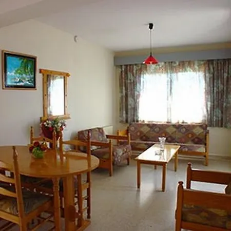 Androthea Hotel 3*