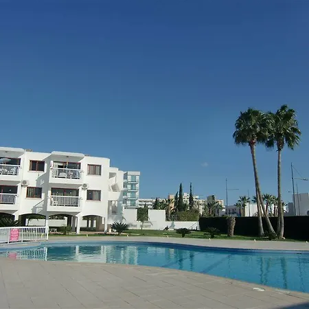 Androthea Hotell 3*